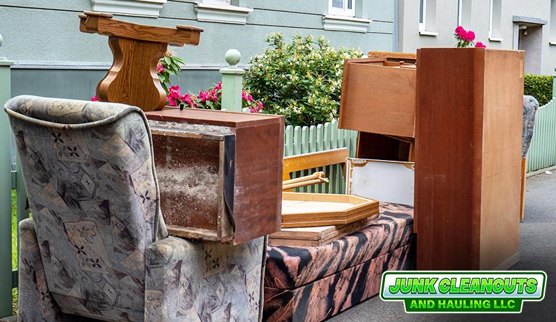 Furniture Removal Services in Columbia,Lewisburg, Fayetteville, Tennessee